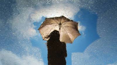 Не забываем зонты: погоду в Москве будет определять Зевс-громовержец