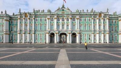 Эрмитаж ищет несудимых подрядчиков для реставрации фасада Зимнего дворца