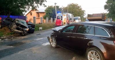 Под Черновцами таможенник убил в ДТП двух человек и сбежал с места аварии
