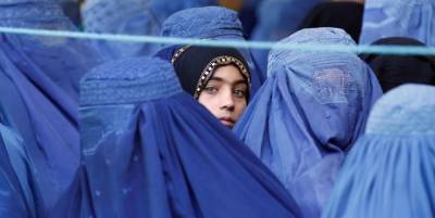 В Афганистане талибы начали убивать женщин