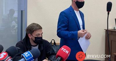 СИЗО и домашний арест: суд избрал меры пресечения нападавшим на журналиста "Букв"
