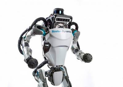 Boston Dynamics научила своих роботов паркуру