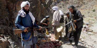 Талибы открыли огонь по протестующим