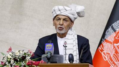 Дипломат обвинил сбежавшего из Афганистана президента в краже $169 млн