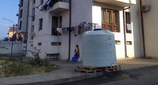 Установка цистерн помогла частично сгладить кризис водоснабжения в Степанакерте