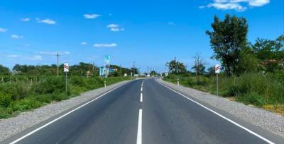 В Одесской области дорожники похвасталась новой дорогой в Сергеевку: было - стало