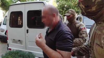 «Два главаря и три активных участника»: ФСБ задержала членов ячейки «Хизб ут-Тахрир» в Крыму