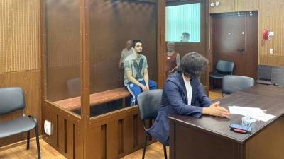 Обвинение запросило шесть лет колонии устроившему драку с ОМОНом в Москве