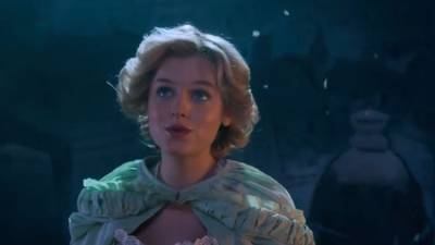 Netflix порадовал фанатов "Короны" полной версией сцены с песней принцессы Дианы