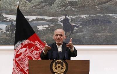 Стало известно, куда сбежал президент Афганистана