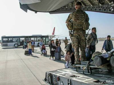 Из Кабула самолетами эвакуировали более 5000 человек – СМИ