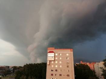 Тьма поглощает Вологодчину: Череповец уже в зоне стихии, Вологда – следующая