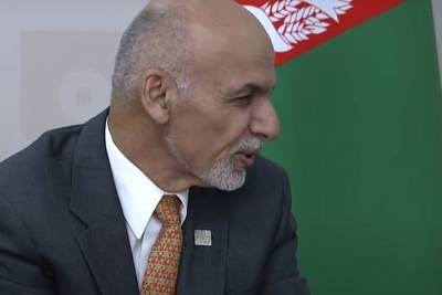 Президент Афганистана Гани пообещал скоро вернуться в страну