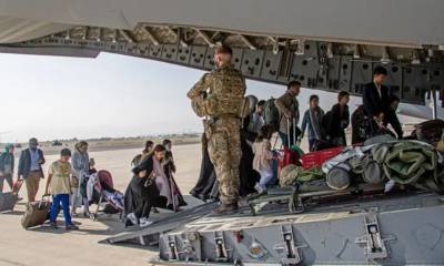 Великобритания прекратит депортацию нелегальных мигрантов в Афганистан