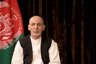 Бежавший президент Афганистана рассказал о заговоре против него