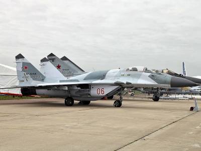 Истребитель МиГ-29 разбился в Астраханской области во время учебного полета
