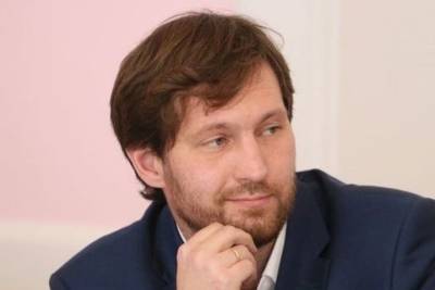 Без вины виноватый: омский депутат в суде отстоял свои водительские права