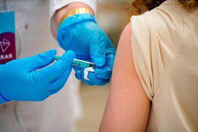 В Минздраве назвали единственное ограничение для вакцинации россиян с ВИЧ