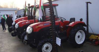 Жители Шугнана получили 40 тракторов