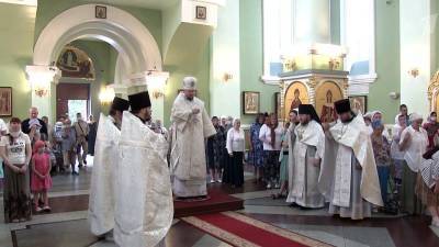 Православные верующие отмечают праздник Преображения Господня