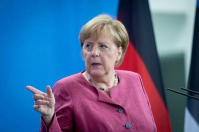 Ангела Меркель - Юрий Атаманюк - Экономист заявил, что Меркель в вопросе поддержки СП-2 «развела» Украину - aif.ru - Украина - Киев - Германия