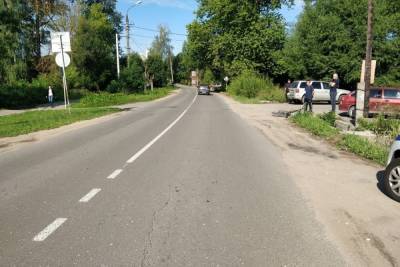 В Тверской области велосипедист попал под автомобиль