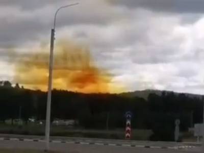 Забайкальцев напугал оранжевый дым над военной частью (видео)