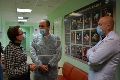 Ведущие онкологи России проводят углубленные осмотры жителей Мурманской области