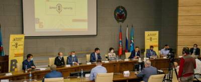 В Барнауле на круглом столе обсудили причины изменения герба города