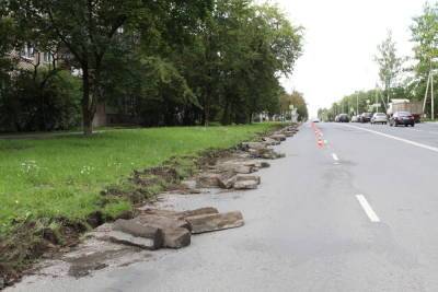 Ремонт улицы Коммунальной в Пскове начался раньше срока