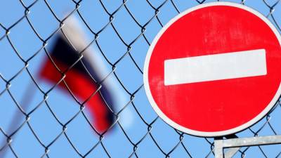 "Единая Россия" хочет запретить въезд в страну русофобам
