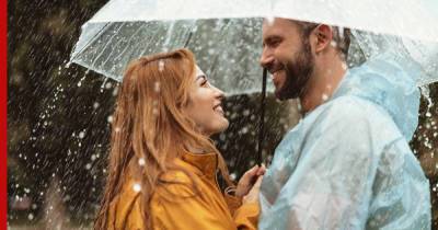 Эффект Петрихора и романтичное настроение: в чем польза прогулок под дождем