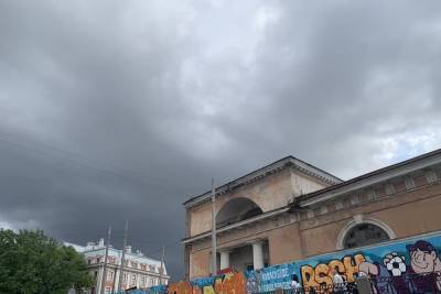 В ближайшие часы Петербург накроет штормовая туча