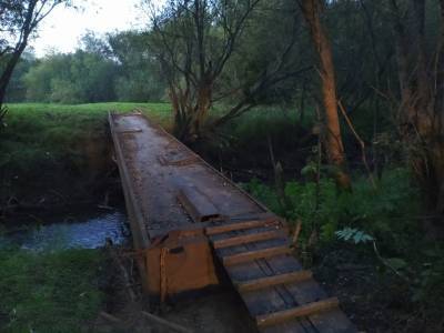Жители Троицко-Печорского района самостоятельно отремонтировали пешеходный мост