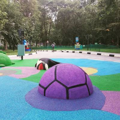 В городском парке Южно-Сахалинска появилась новая игровая зона