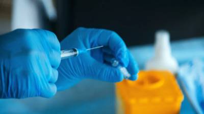Иммунолог Крючков заявил о необходимости вакцинации против гриппа