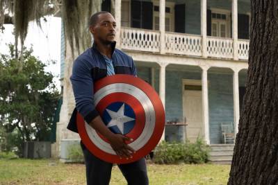 Титульную роль в грядущем боевике Captain America 4 / «Капитан Америка 4» сыграет Энтони Маки — бывший Сокол из MCU