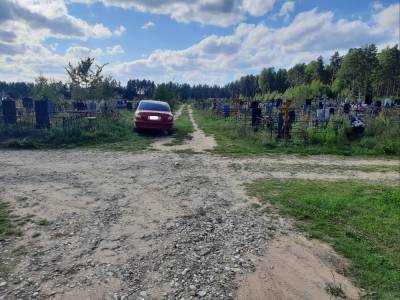 На кладбище в Тверской области сбили пешехода