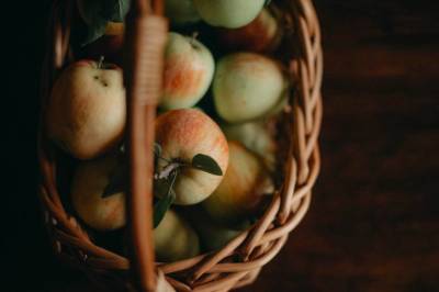Навстречу осени: самый простой рецепт яблочного пирога