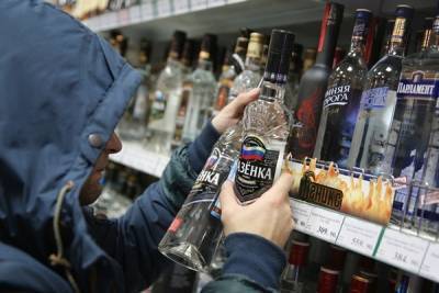 Нарколог призвал искать причину алкогольной зависимости в особенностях мозга