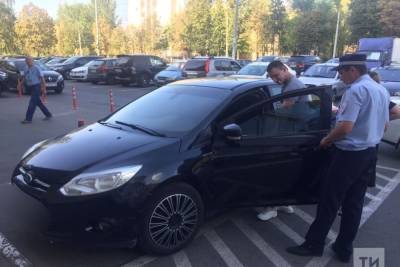 Сотрудники ГИБДД Казани оштрафовали 38 водителей за темную тонировку