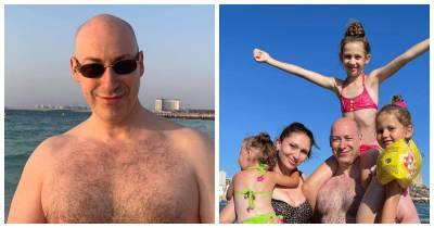 Дмитрий Гордон показал, как отдыхает на море с женой и детьми: фото