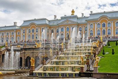 Петергоф отпраздновал 300-летие фонтанов