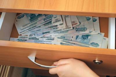 В Брянске женщина под предлогом проверки газа украла 85 тысяч рублей
