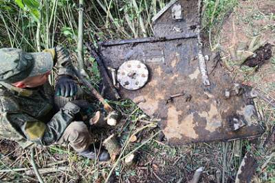 В Брянске провели раскопки на месте упавшего в годы войны самолета