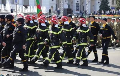 На репетиции парада военные передали «привет» Путину (ВИДЕО)