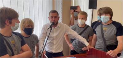 Представители Нацкорпуса ответили на обвинения в рэкете на заводе: "Прибыли на предприятие с общественным контролем и журналистами" - politeka.net - Украина