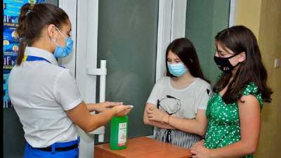 В детском лагере "Молодая гвардия" снова возросло количество инфицированных, 8 детей в больнице