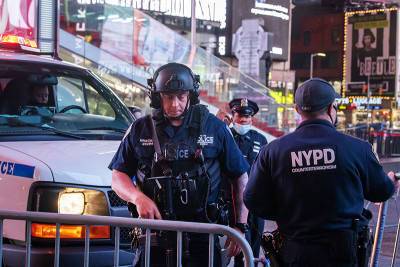 Людей эвакуировали из центра Нью-Йорка из-за подозрительного предмета