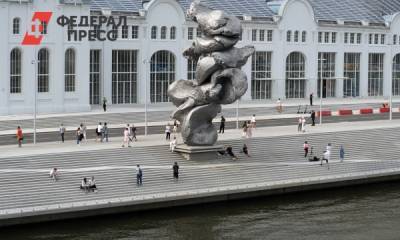 Урс Фишер - «Навалили от души»: топ памятников, которыми возмущаются москвичи - fedpress.ru - Москва